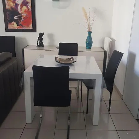 Moderne Mit Meerblick By Interhome 아파트